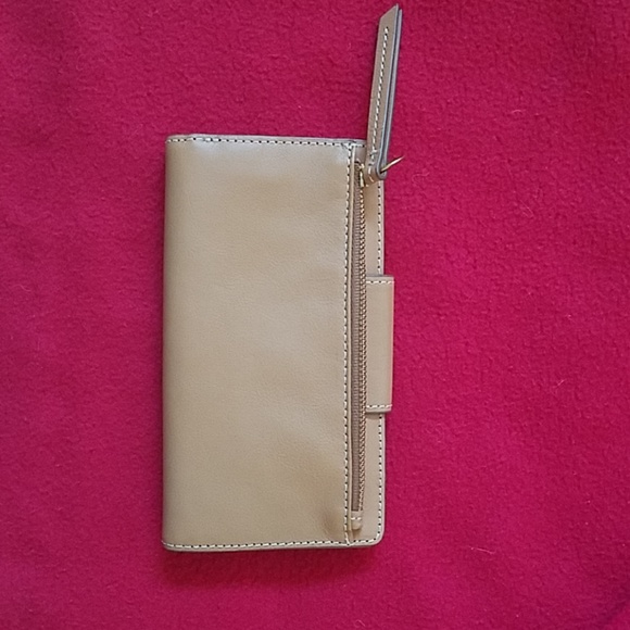 Fossil Wallet - Picture 2 of 5
